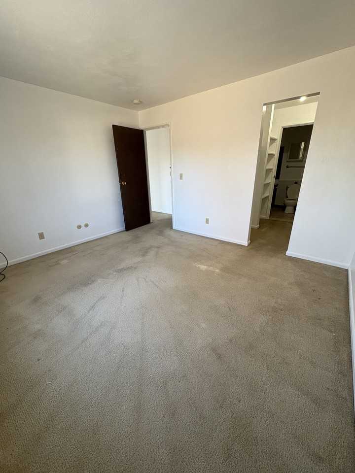 8 Griffin Court - Photo 5 of 10