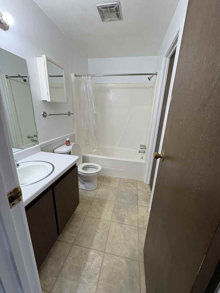 8 Griffin Court - Photo 6 of 10