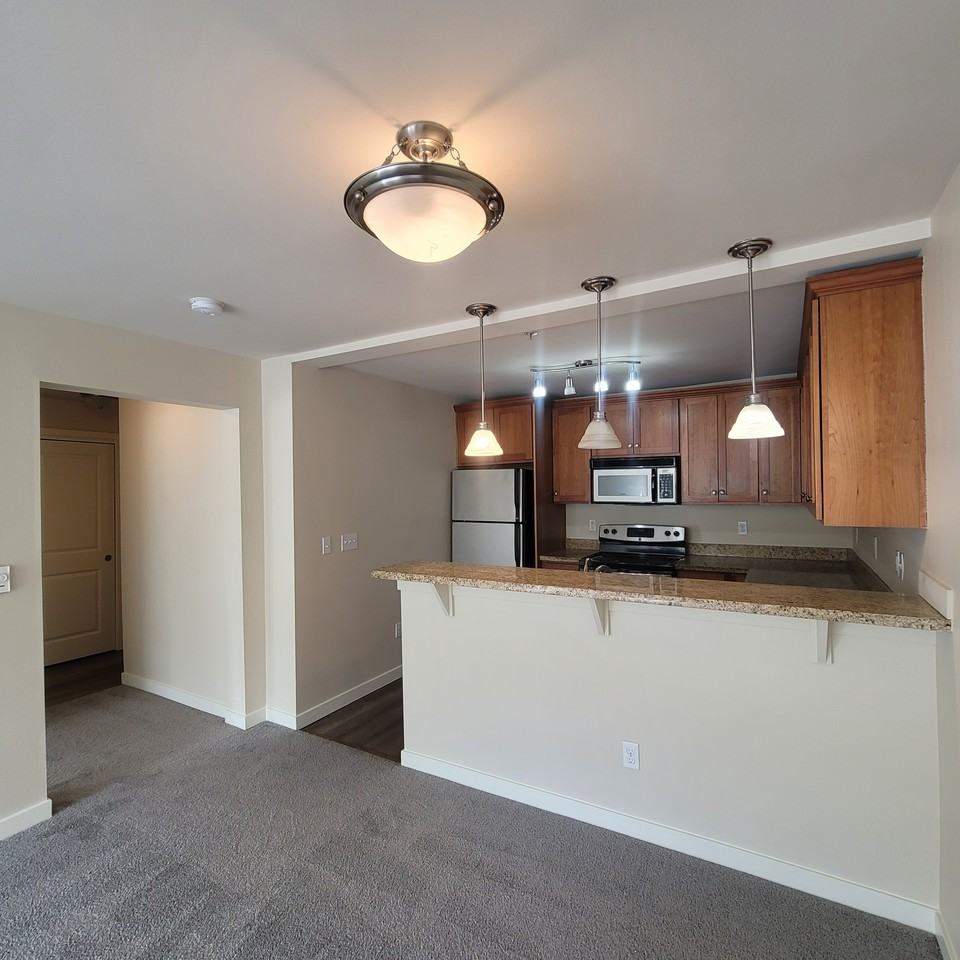 The Eastbay-Alfonso Properties - Photo 4 of 50