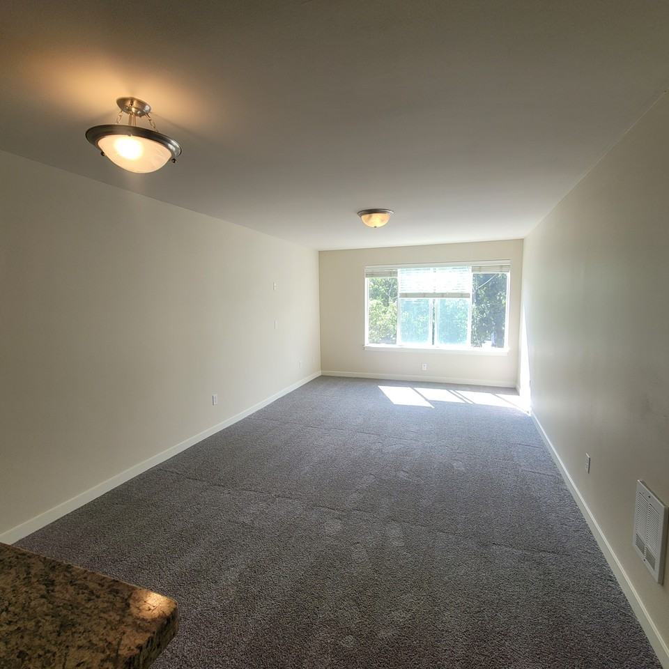 The Eastbay-Alfonso Properties - Photo 7 of 50