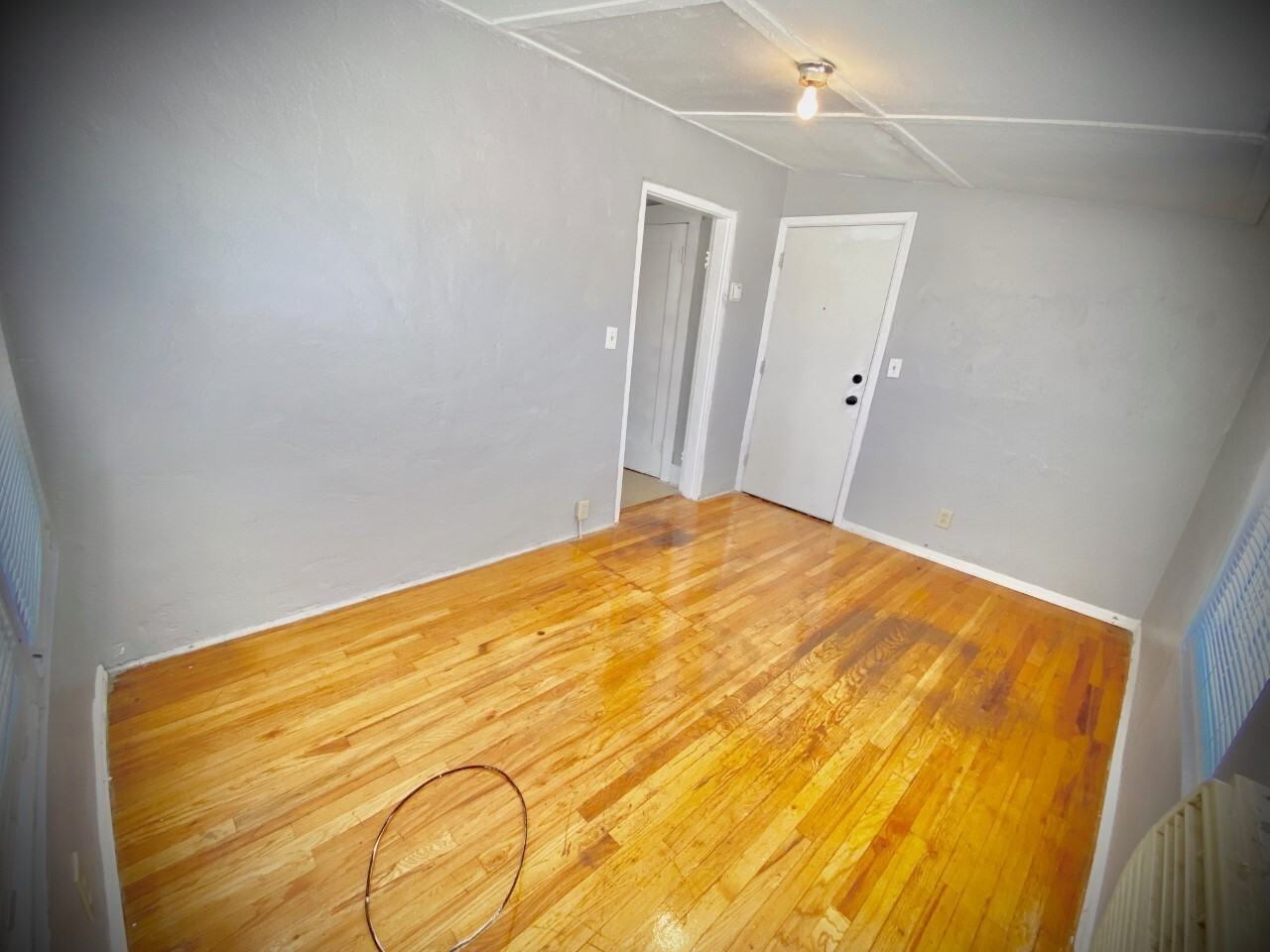 725 East 5th Street - Photo 3 of 8