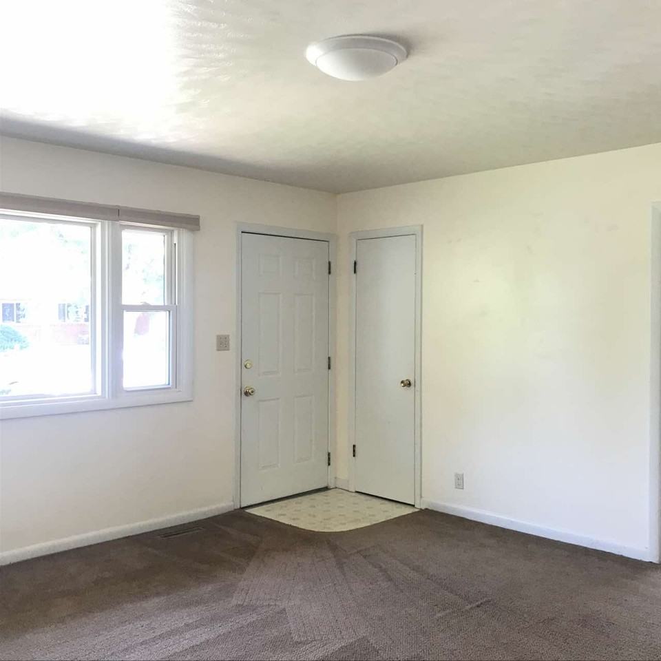 1103 Ash Dr #1103 - Photo 2 of 15