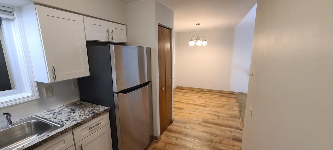 4601 West 95th Street - Photo 2 of 18