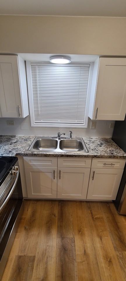 4601 West 95th Street - Photo 3 of 18