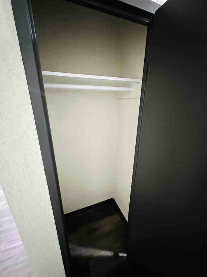 906 N 2nd St - 11 Plex - Photo 4 of 8