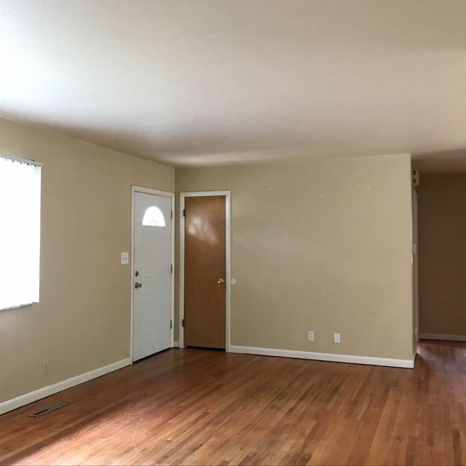 1227 City Park Ave #1 - Photo 7 of 22