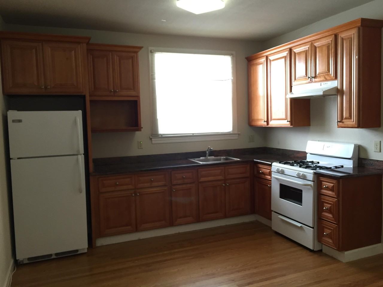 Studioville - Photo 5 of 29