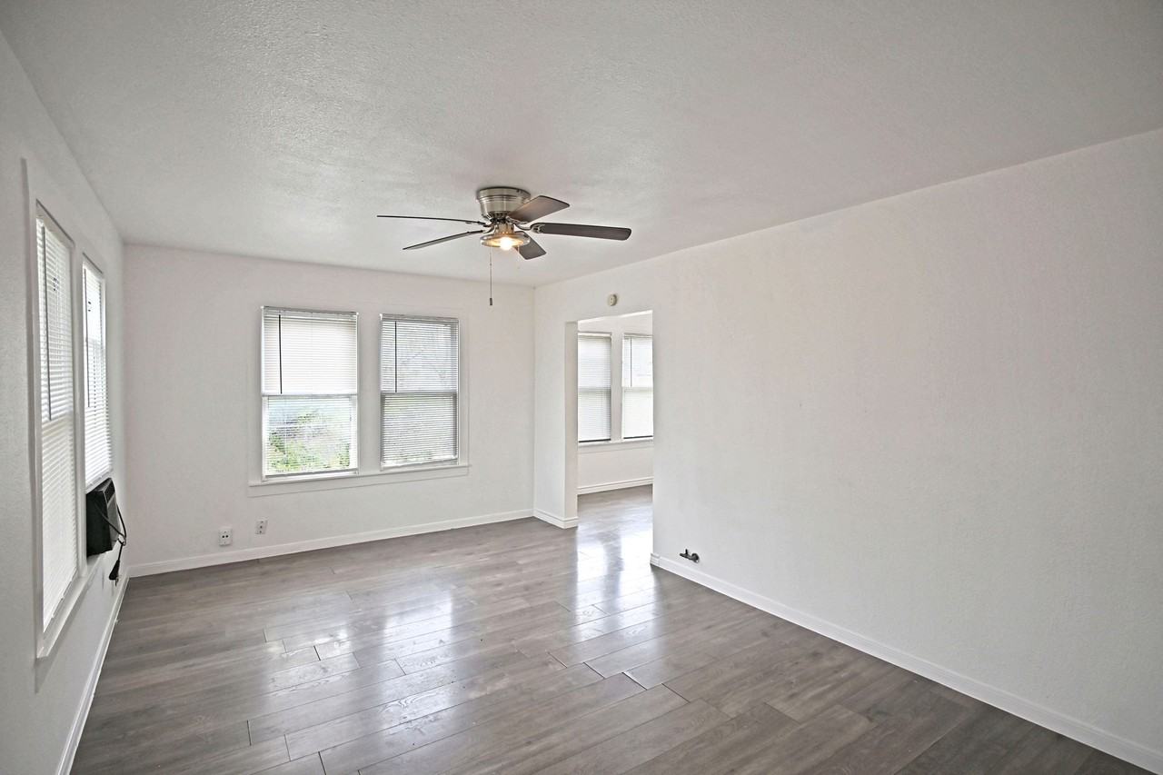 968 East Cedar Street #100 - Photo 5 of 36