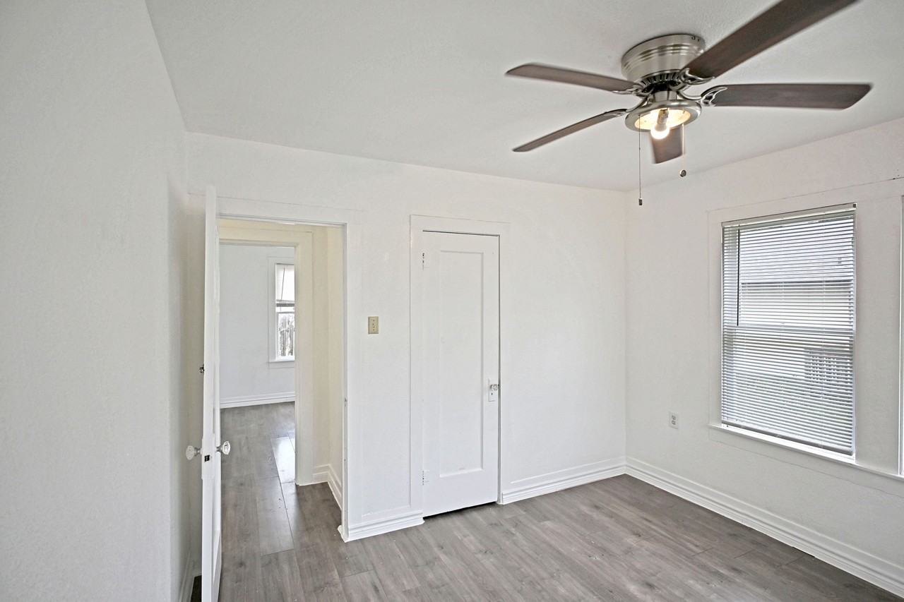 968 East Cedar Street #100 - Photo 7 of 36