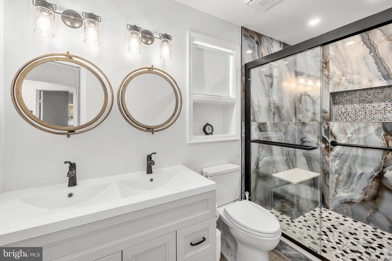 5403 Veld Court - Photo 4 of 12