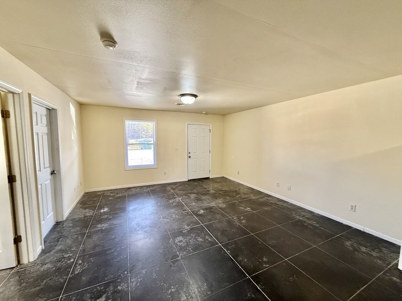 510 Pine Street - Photo 4 of 10