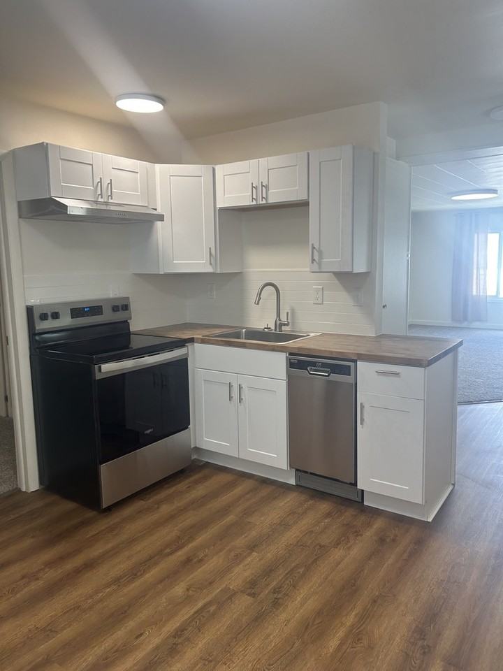 400 South 2nd Street - Photo 4 of 8