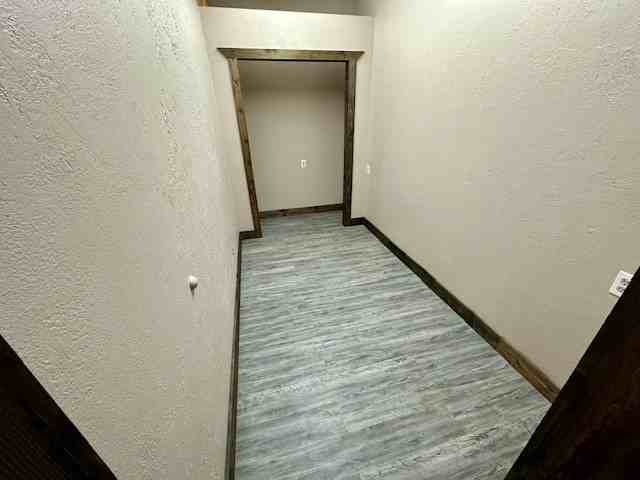 105 N Cascade - Photo 7 of 28