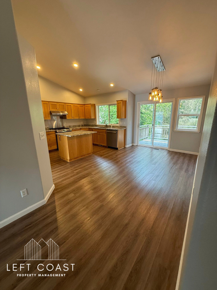 6106 Ne Oar Dr #1 - Photo 2 of 21