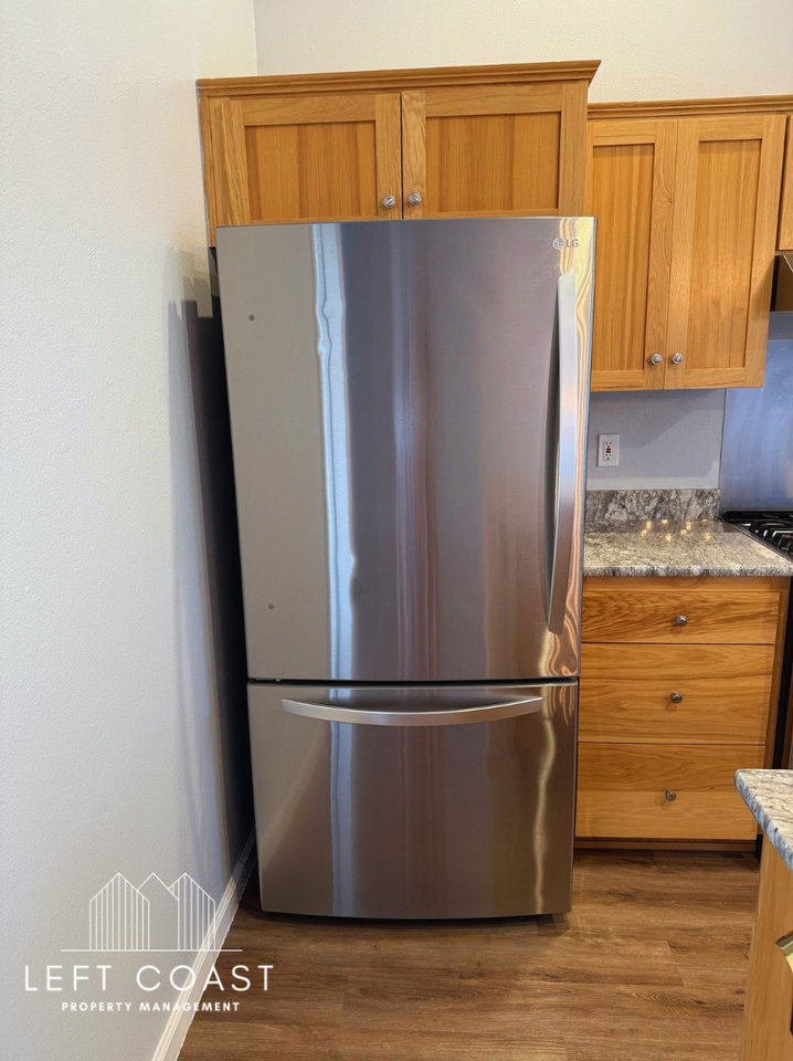 6106 Ne Oar Dr #1 - Photo 4 of 21