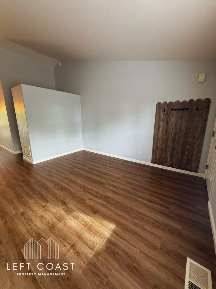 6106 Ne Oar Dr #1 - Photo 7 of 21