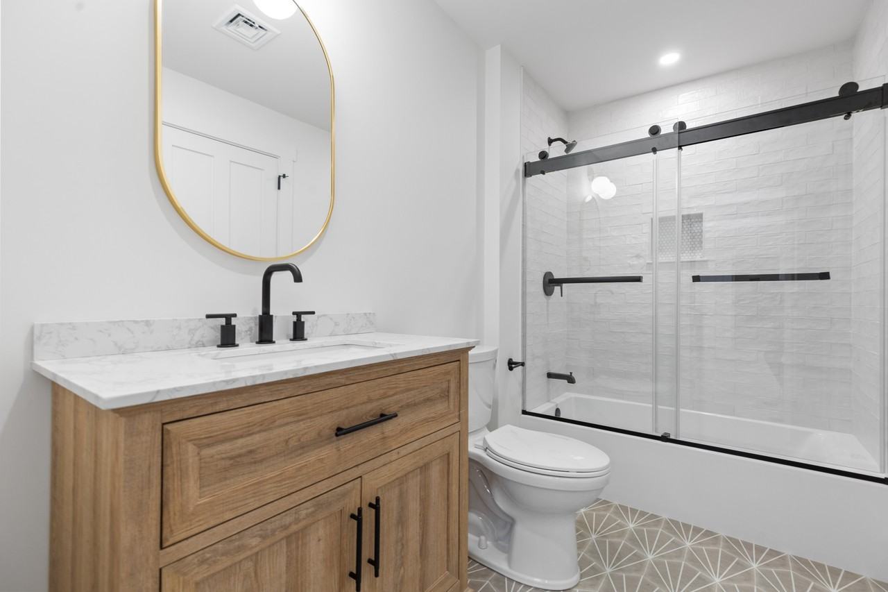 180 George M Cohan Boulevard - Photo 4 of 11