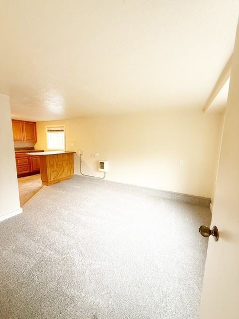 328 South Lafayette Avenue - Photo 2 of 12