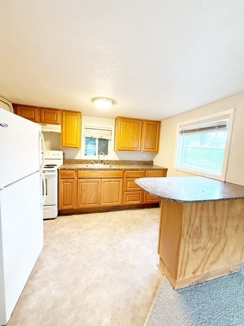 328 South Lafayette Avenue - Photo 6 of 12