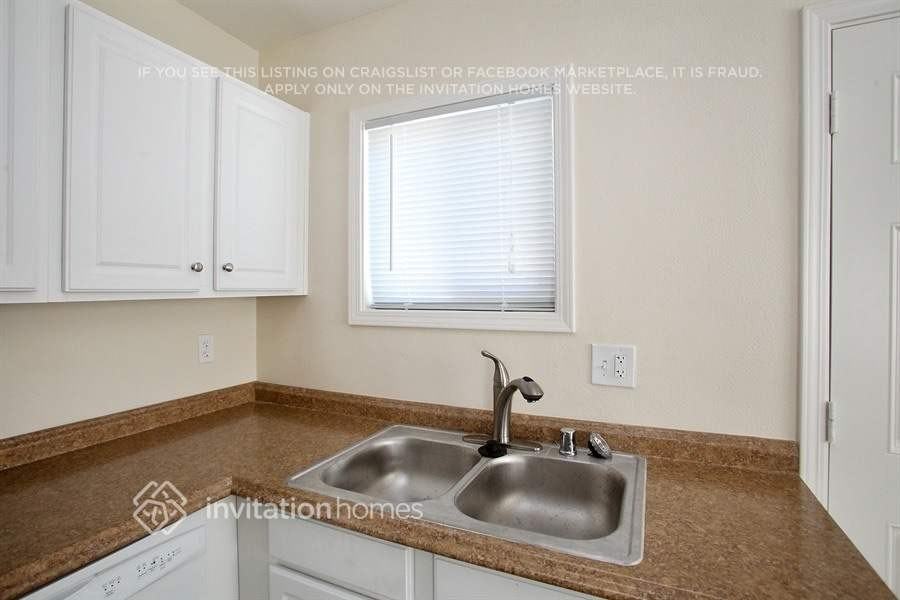 10782 Rose St - Photo 6 of 19