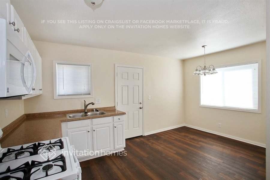 10782 Rose St - Photo 7 of 19