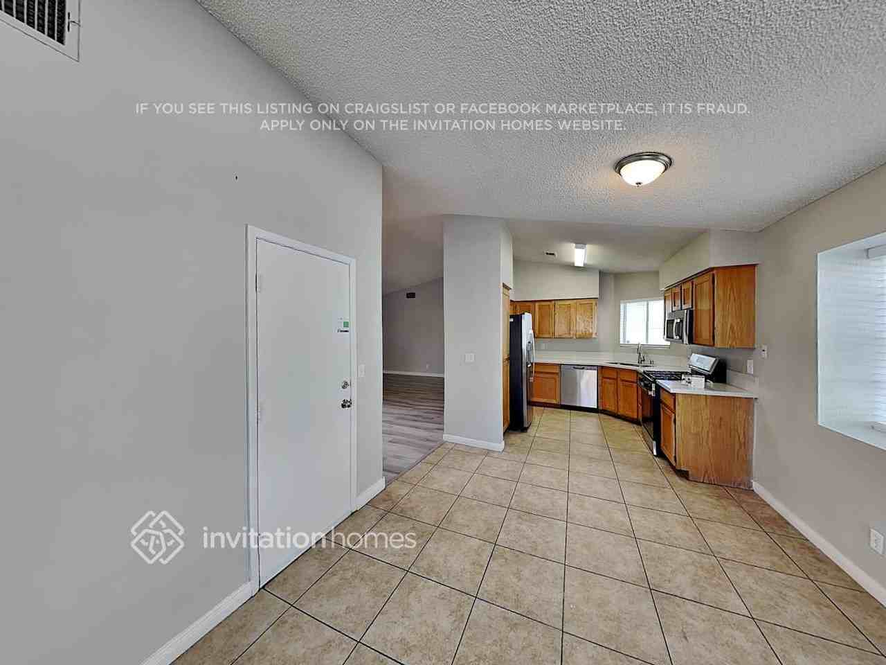 4041 Hazelridge Dr - Photo 6 of 17