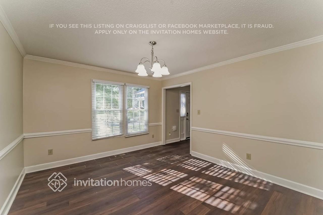 6554 Dougherty Dr - Photo 7 of 17