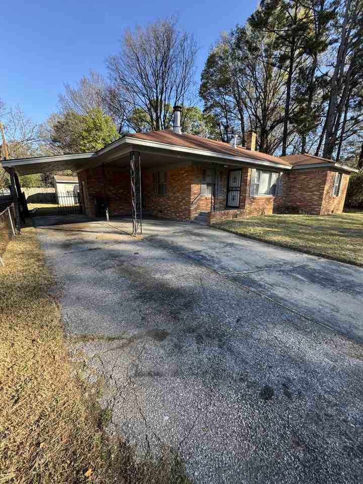 1624 Whitney Ave #1 - Photo 2 of 13