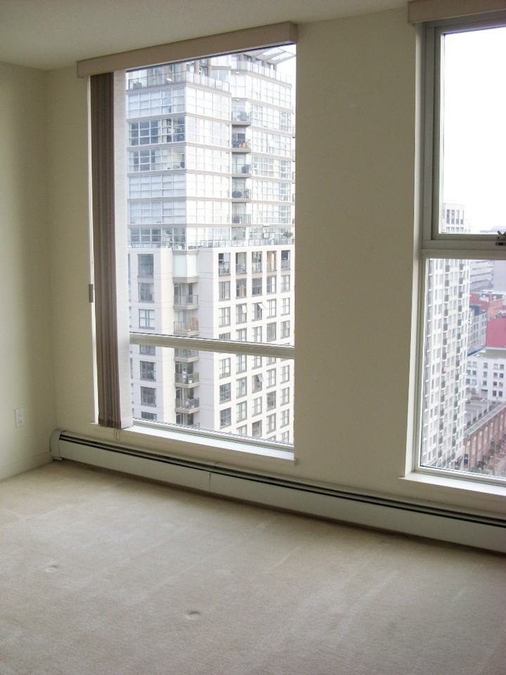 1009 Landmark 33 #2308 - Photo 4 of 6