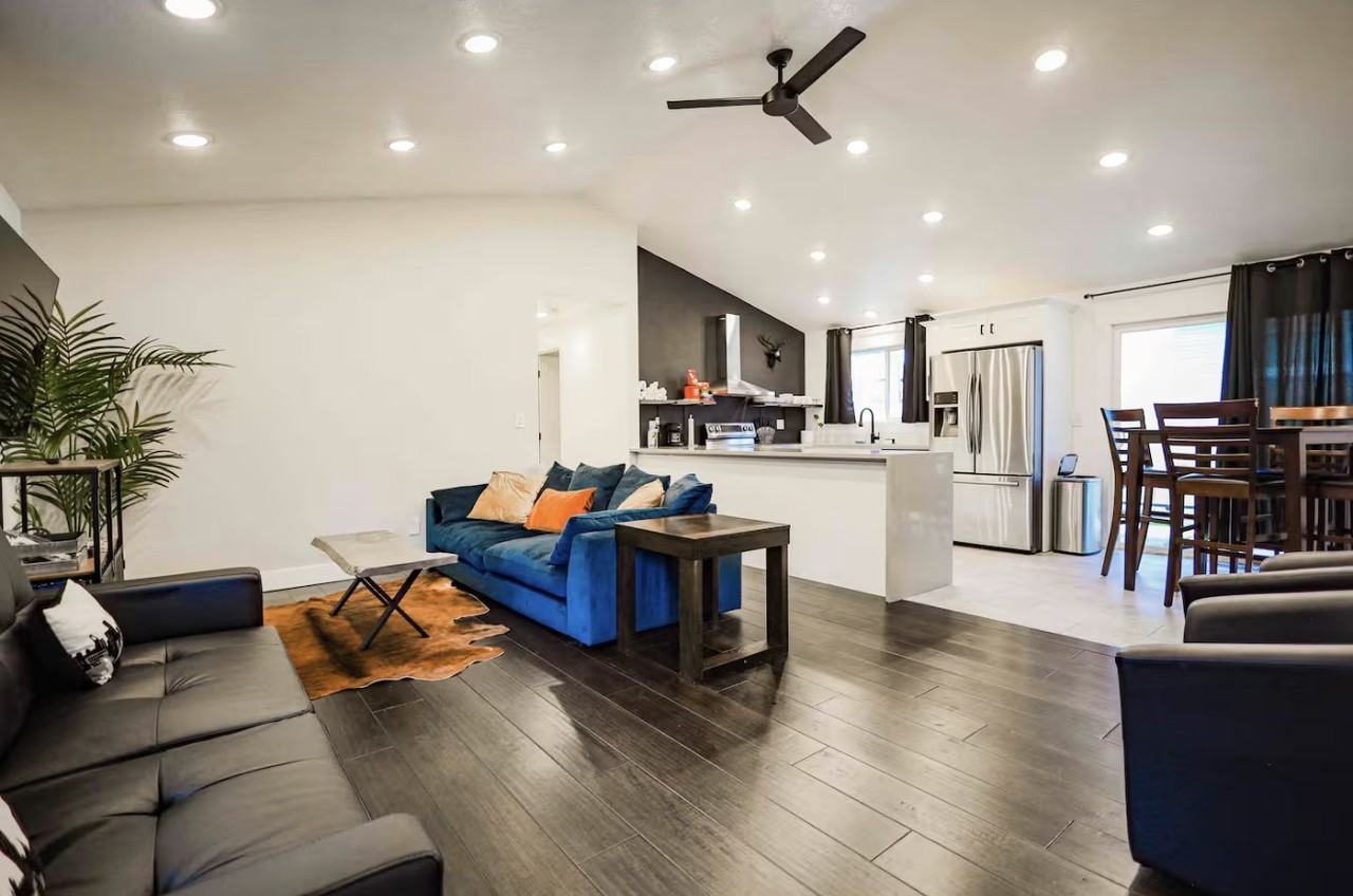 4541 Ne 19th Ave #1 - Photo 2 of 10