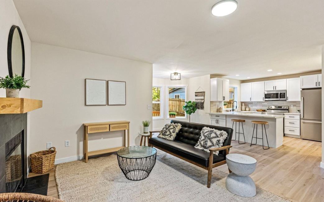 13619 Sandy Point East Nw #1 - Photo 5 of 26