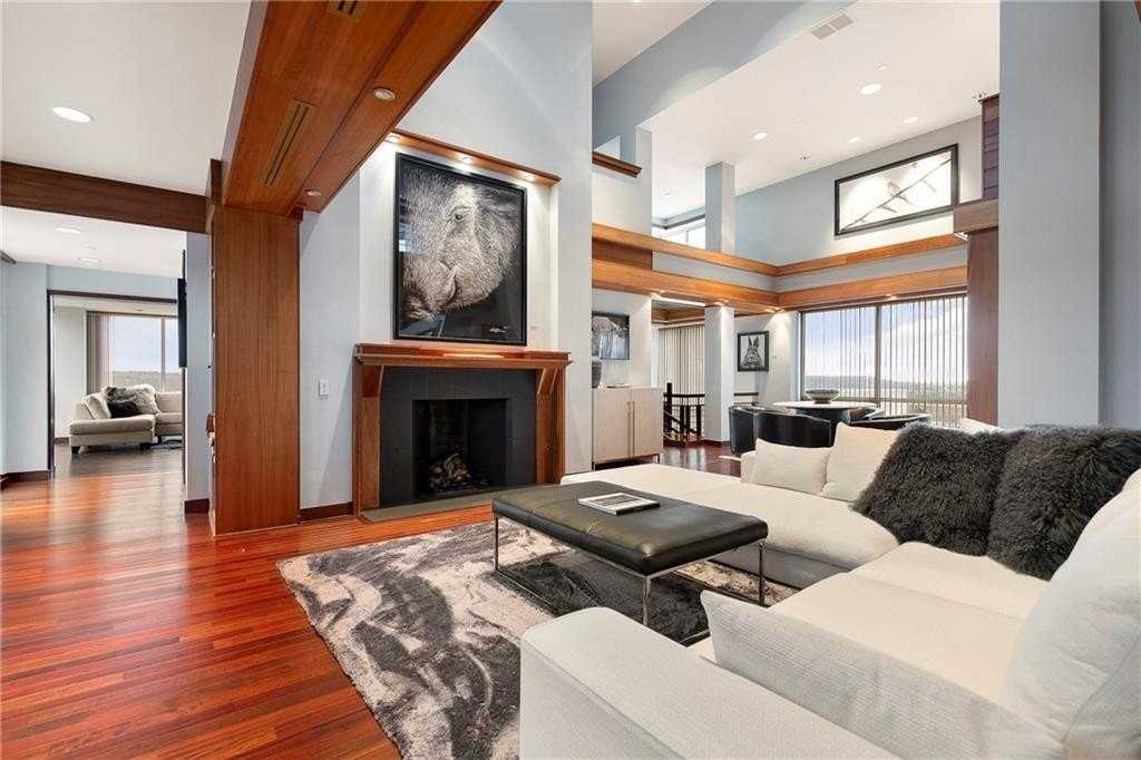 5 W Mountain St - Photo 4 of 50