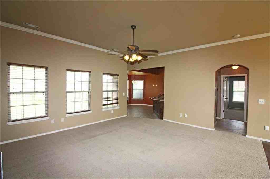 3001 Sw Woodruff St - Photo 5 of 19