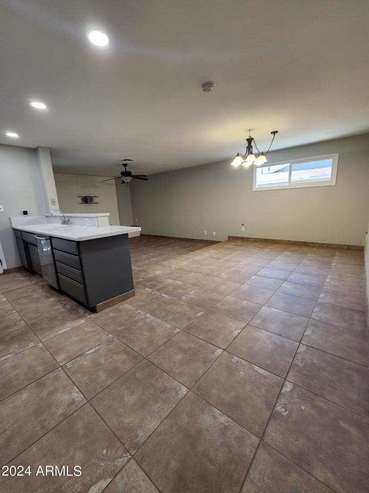 8609 N 16th Ave - Photo 4 of 16