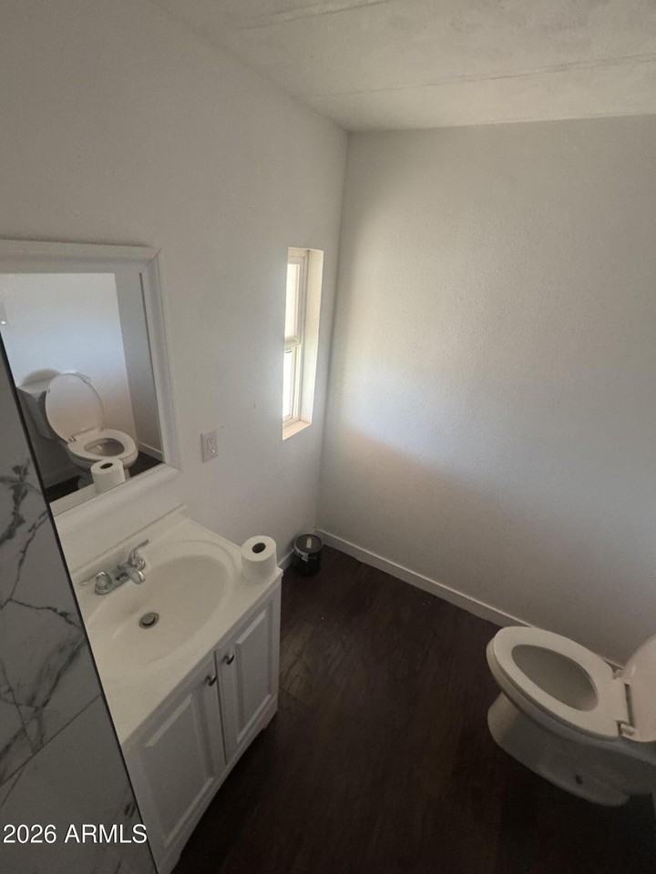 14210 W Cameron St - Photo 3 of 5