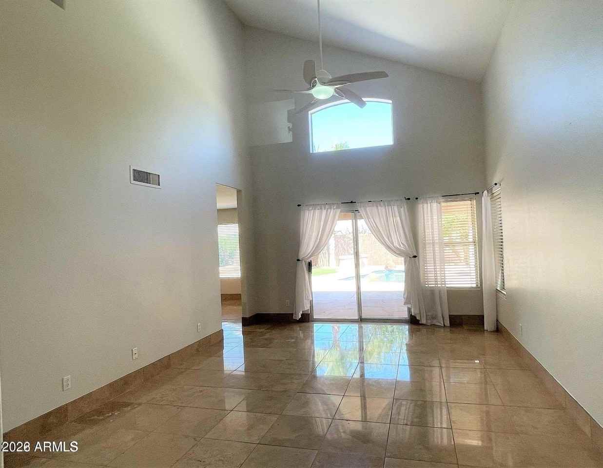 4034 E Anderson Dr - Photo 6 of 17