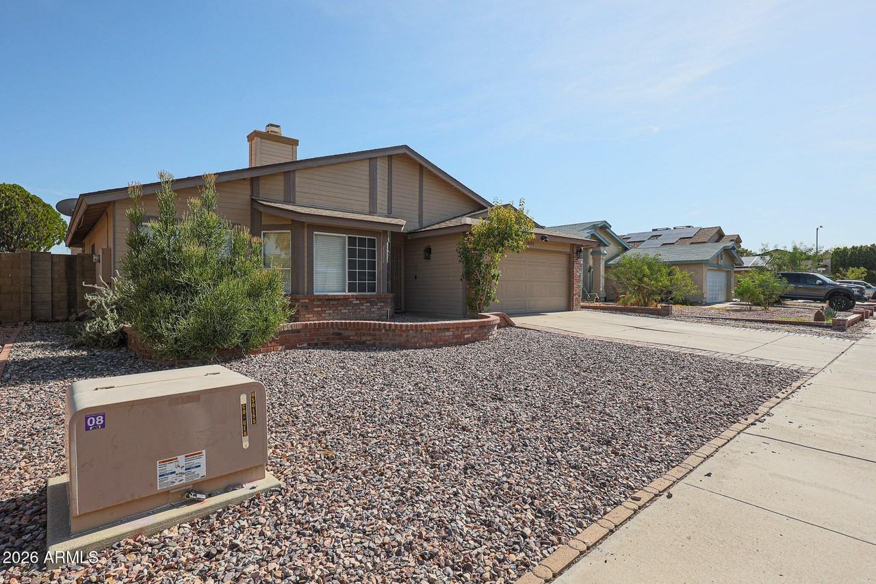 4053 W Cielo Grande - Photo 5 of 39