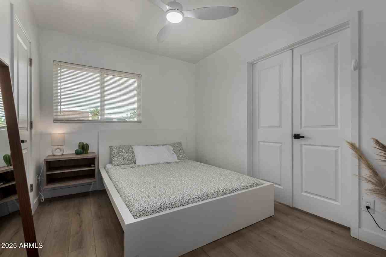 829 W Mitchell Dr - Photo 7 of 9