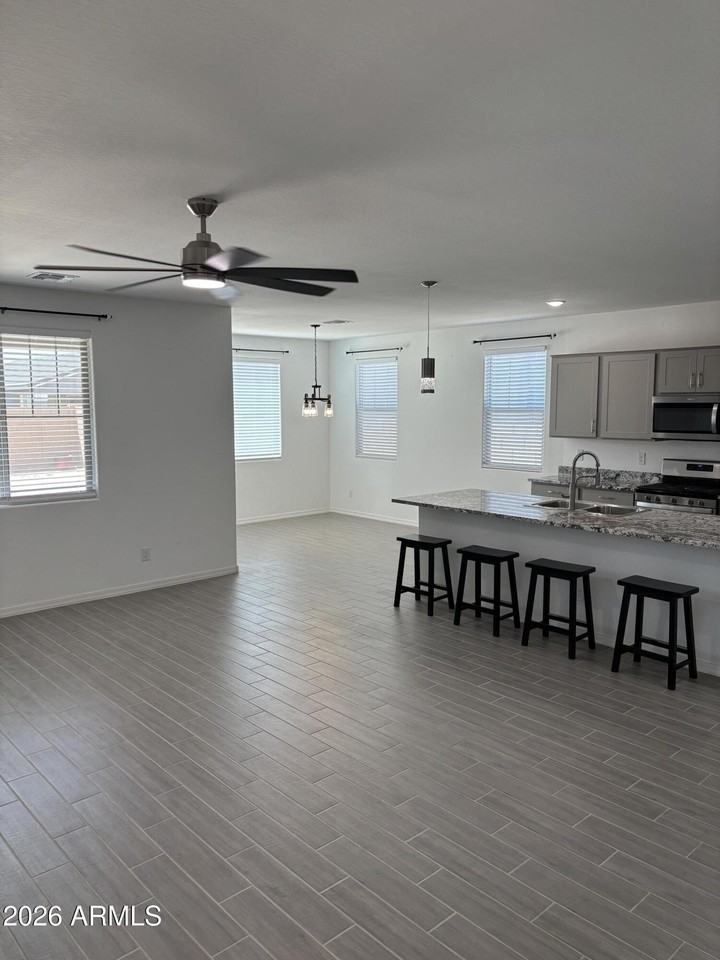 22887 E Bonanza Way - Photo 5 of 33