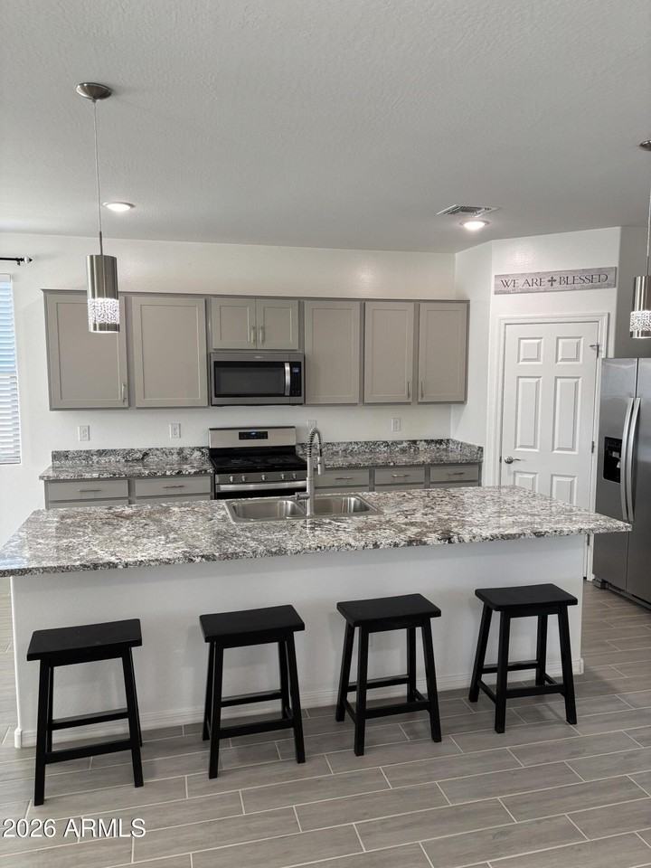 22887 E Bonanza Way - Photo 6 of 33