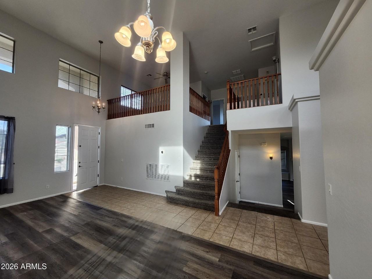 5705 N Castano Dr - Photo 3 of 34