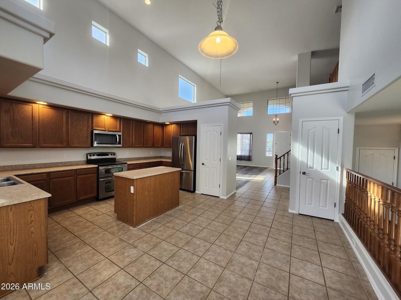 5705 N Castano Dr - Photo 6 of 34