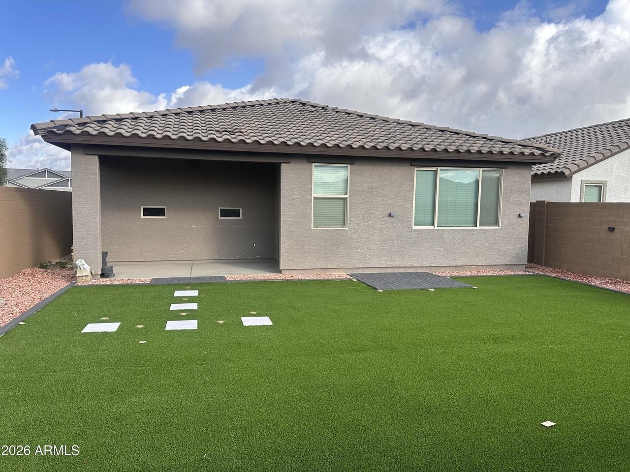 19449 W Pierson St - Photo 4 of 6