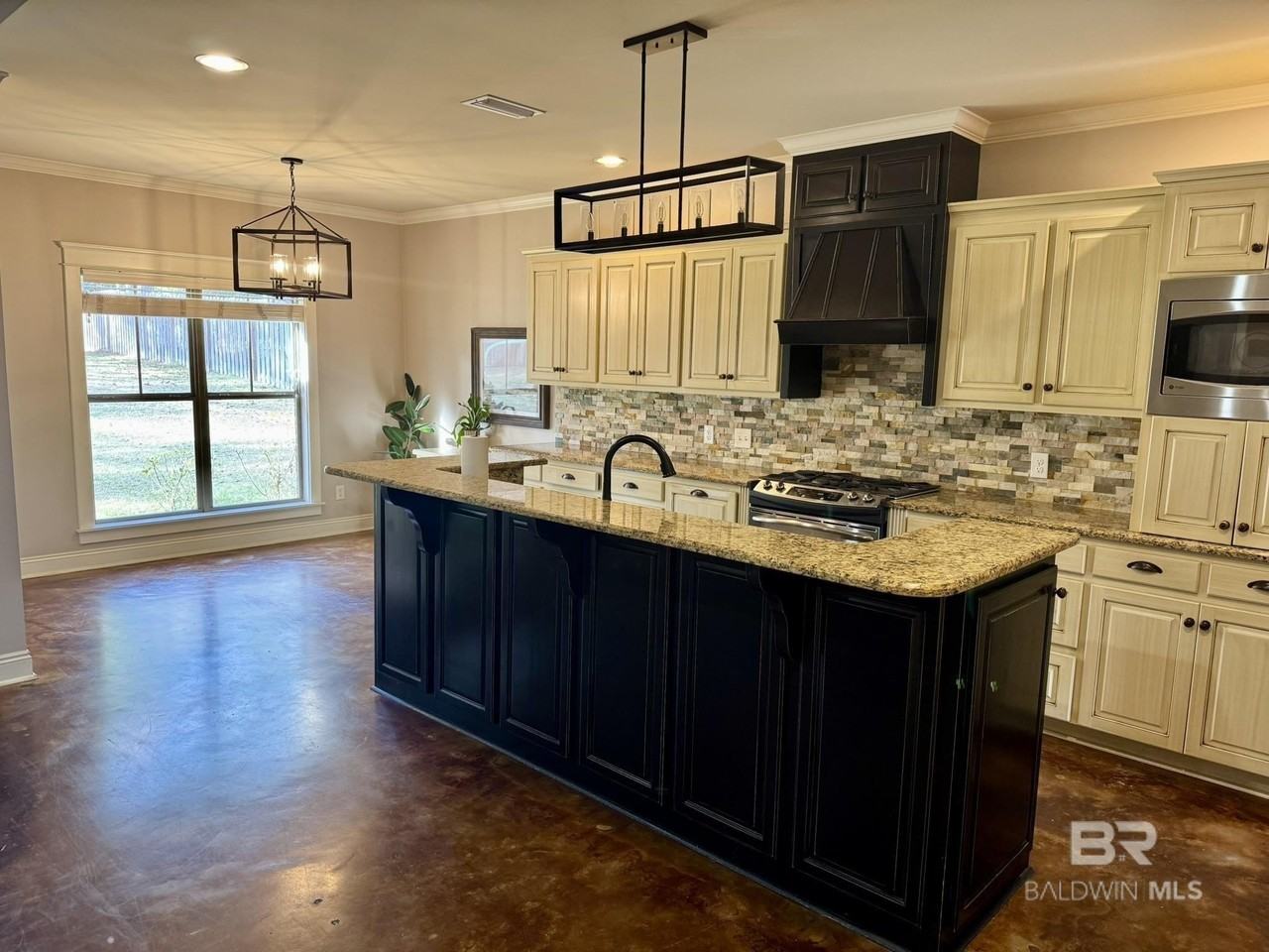 6991 Carson Ln - Photo 5 of 34