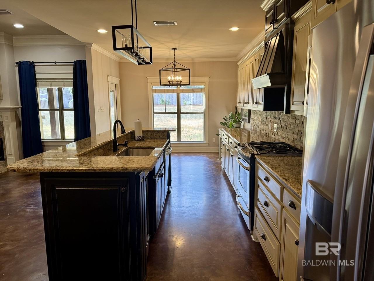 6991 Carson Ln - Photo 7 of 34