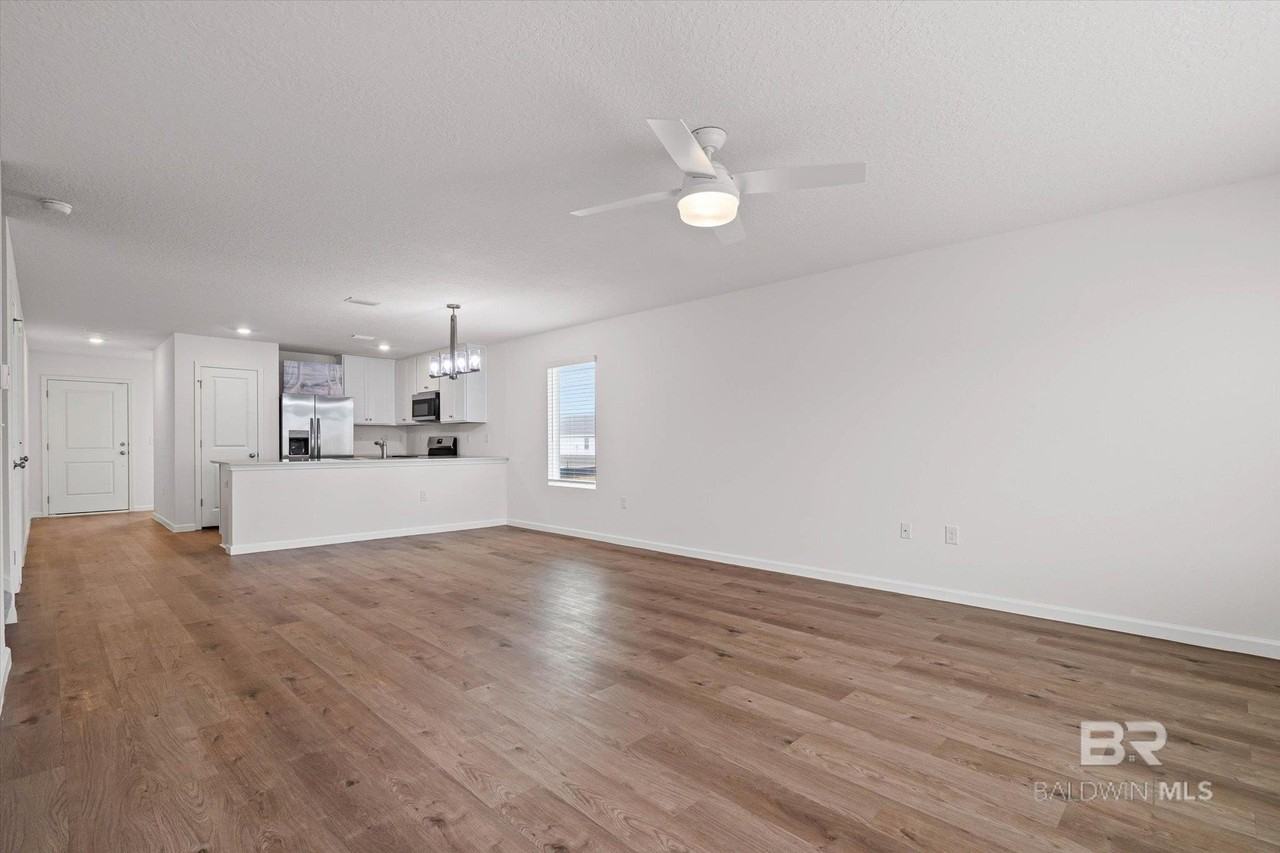 15383 Furlong Loop - Photo 4 of 24