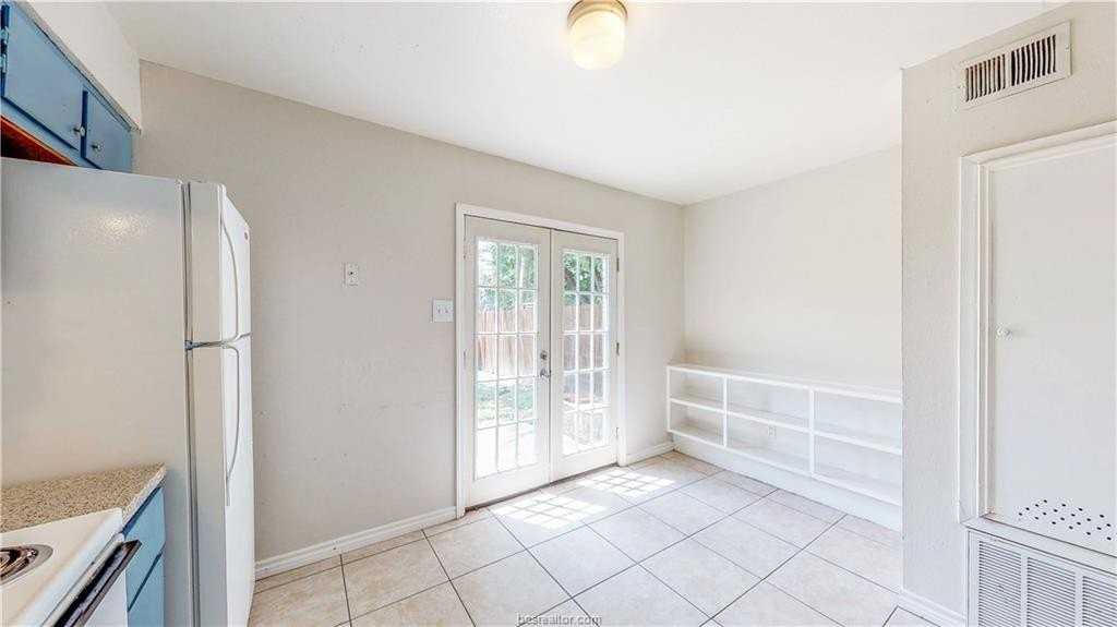 2912 Prairie Flower Cir #D - Photo 5 of 23