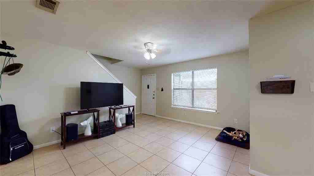 1809 Treehouse Trl #D - Photo 5 of 23