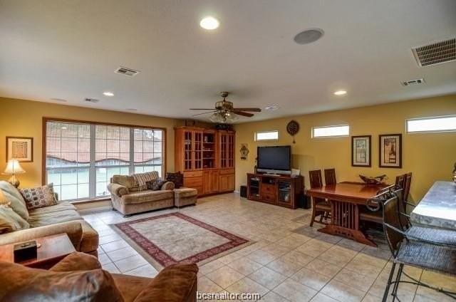 3017 Adrienne Dr - Photo 7 of 15