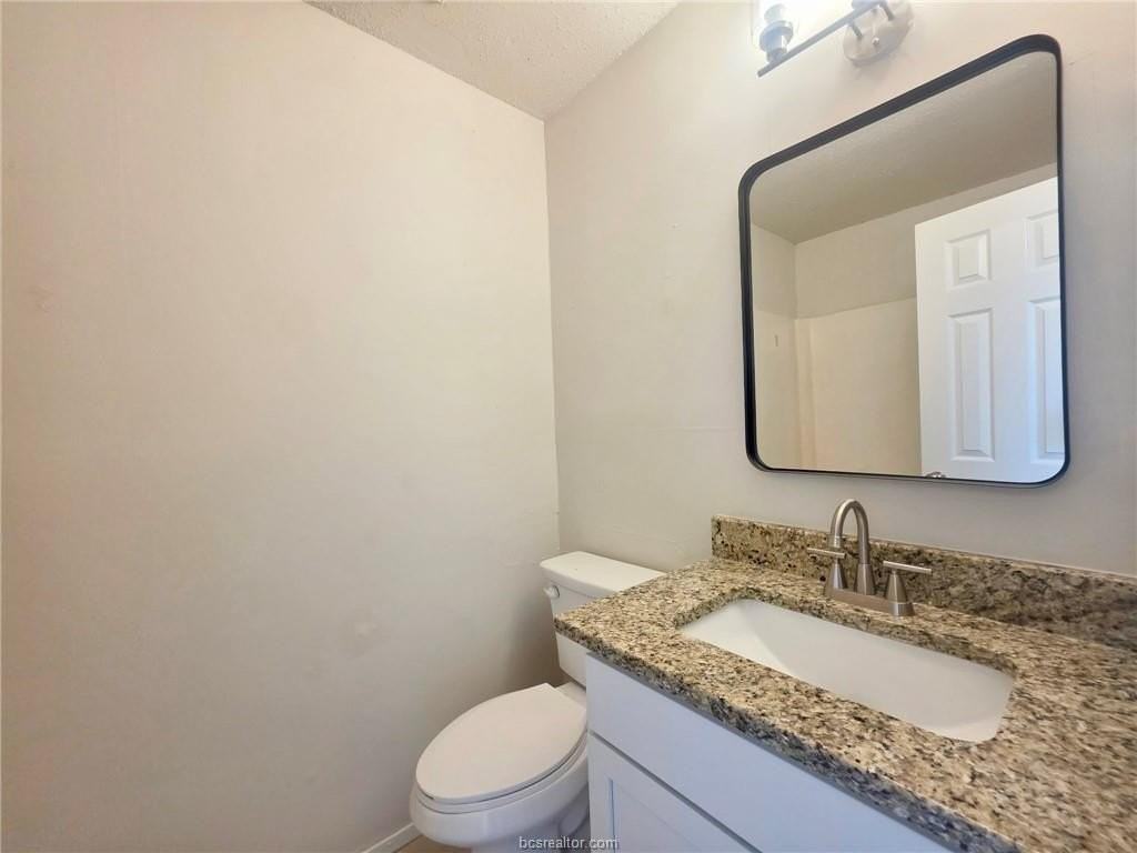 1020 Autumn Cir #C - Photo 7 of 9